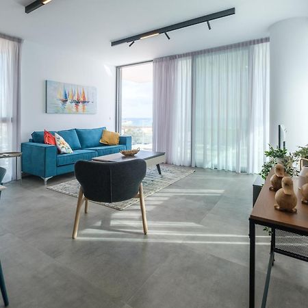 Gaia Seaview Apartment 2 Larnaca Exteriör bild